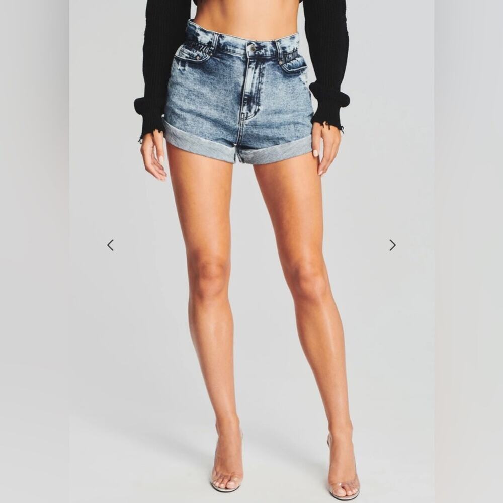 RETROFETE Haisley Denim Short in Sienna Wash Elastic Waist Distressed Acid Wash - Picture 7 of 11